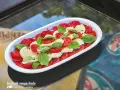 Ein einfaches rezept tomate mozzarella mit frischem Basilikum, perfekt für einen leichten Genuss.